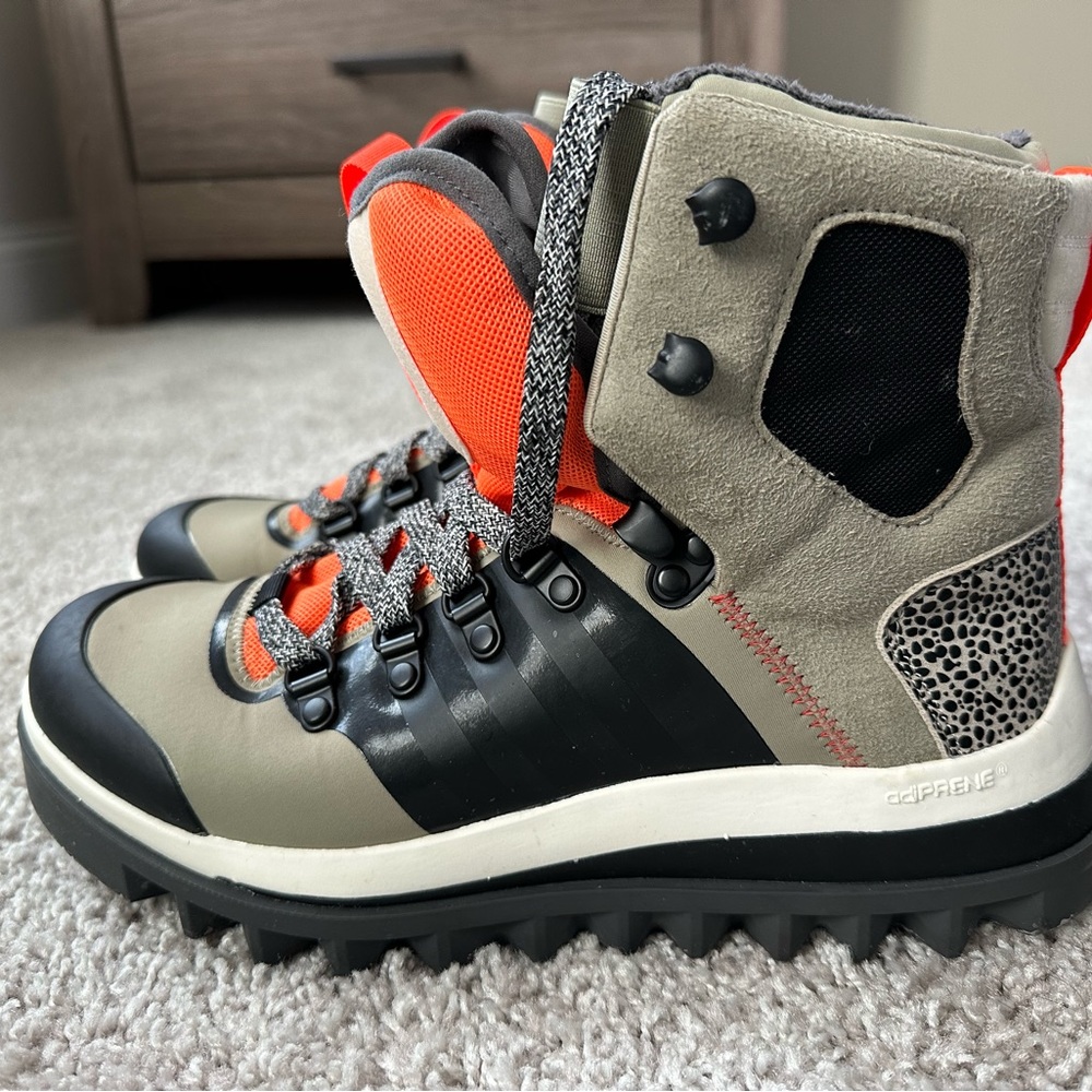 ADIDAS BY STELLA MCCARTNEY EULAMPIS BOOTS - Size 7.5